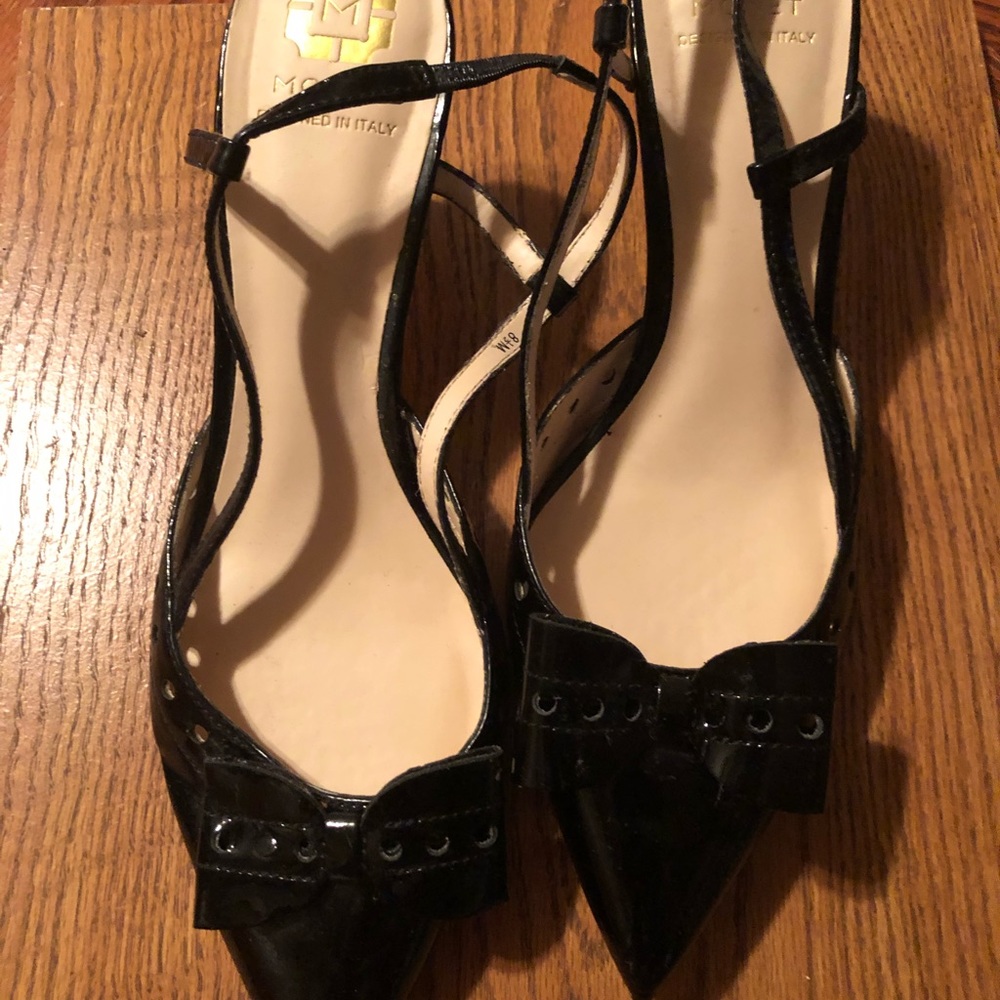 Fashionable flat sling backs.